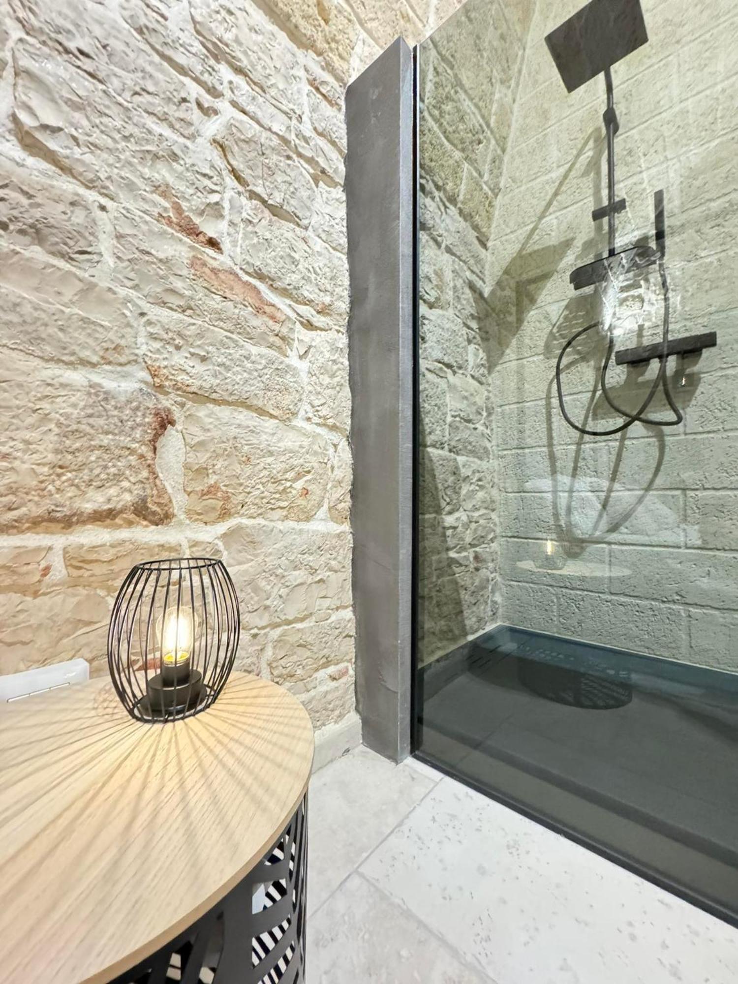 Amale Suite 25 Medioevo Design Κοράτο Εξωτερικό φωτογραφία